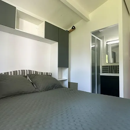 Renovee 4 Pieces 80m² Avec Patio Prive Et Acces - La Palmyre - Fr-1-705-71 * Les Mathes