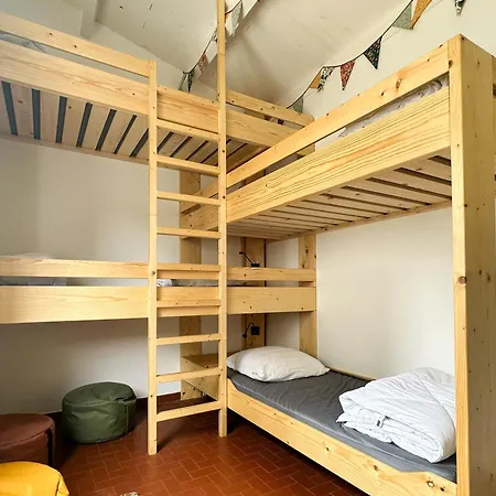 Hébergement de vacances Rénovée 80m², 3 Chambres, 8 Pers, Terrasse, Parking - Fr-1-705-71 *