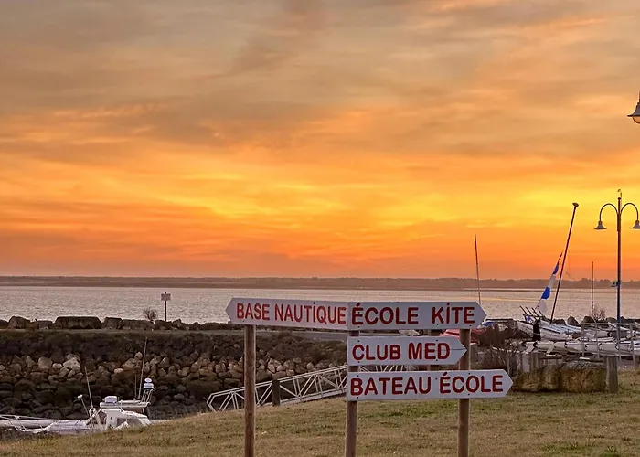 Casa de Férias Renovee 80m², 3 Chambres, 8 Pers, Terrasse, Parking - Fr-1-705-71