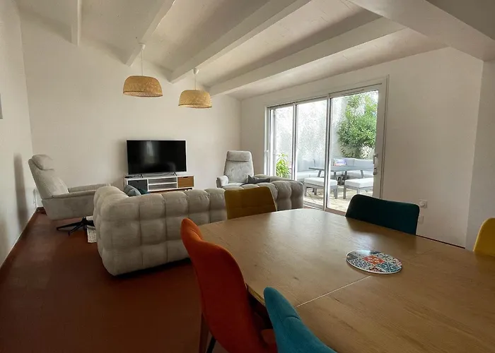 Casa de Férias Renovee 80m², 3 Chambres, 8 Pers, Terrasse, Parking - Fr-1-705-71 *