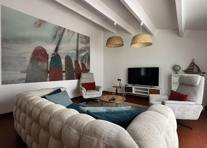 Renovee 80m², 3 Chambres, 8 Pers, Terrasse, Parking - Fr-1-705-71