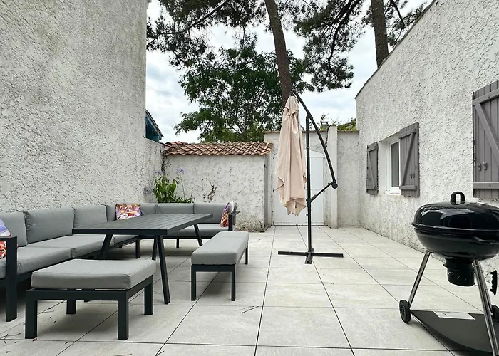 Renovee 80m², 3 Chambres, 8 Pers, Terrasse, Parking - Fr-1-705-71 Casa de Férias *