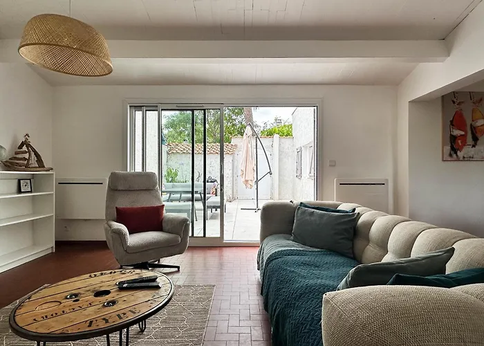 Renovee 80m², 3 Chambres, 8 Pers, Terrasse, Parking - Fr-1-705-71 Casa de Férias