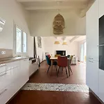 Renovee 80m², 3 Chambres, 8 Pers, Terrasse, Parking - Fr-1-705-71