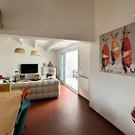 Renovee 80m², 3 Chambres, 8 Pers, Terrasse, Parking - Fr-1-705-71