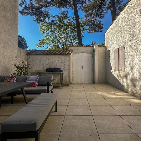 Rénovée 80m², 3 Chambres, 8 Pers, Terrasse, Parking - Fr-1-705-71 *