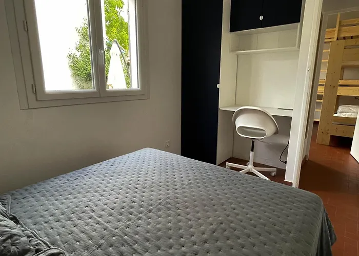 Σπίτι διακοπών Renovee 80m², 3 Chambres, 8 Pers, Terrasse, Parking - Fr-1-705-71 *